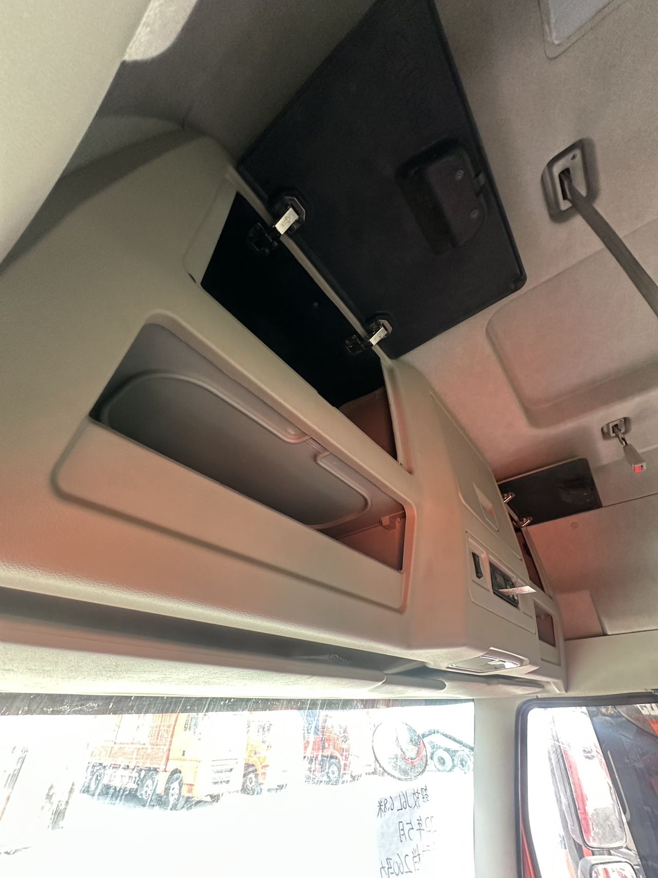 6.8m High Bar Cargo Truck, 260HP Manual Transmission, National VI, Full Configuration, Excellent Condition