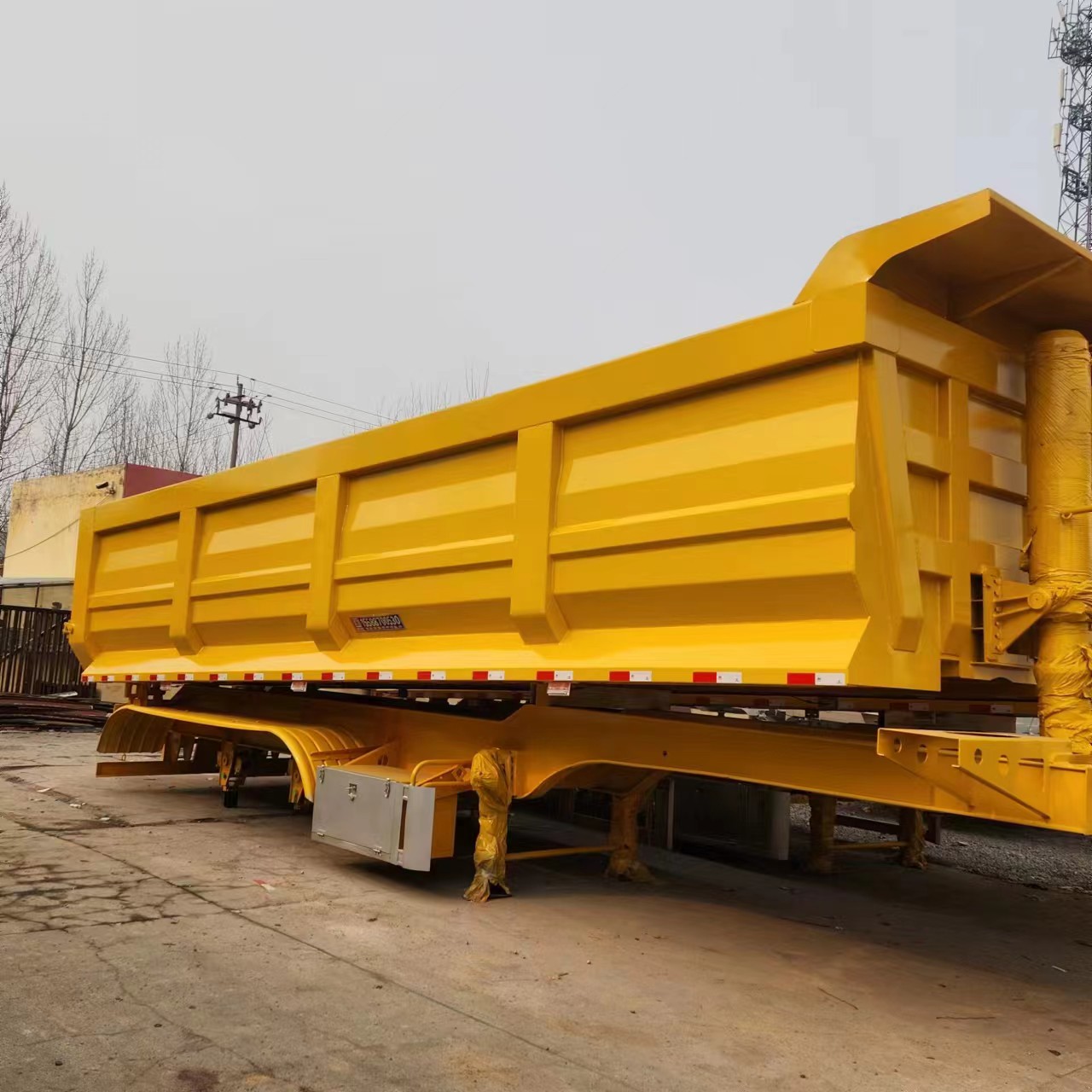 Rear Dump Semi Trailer