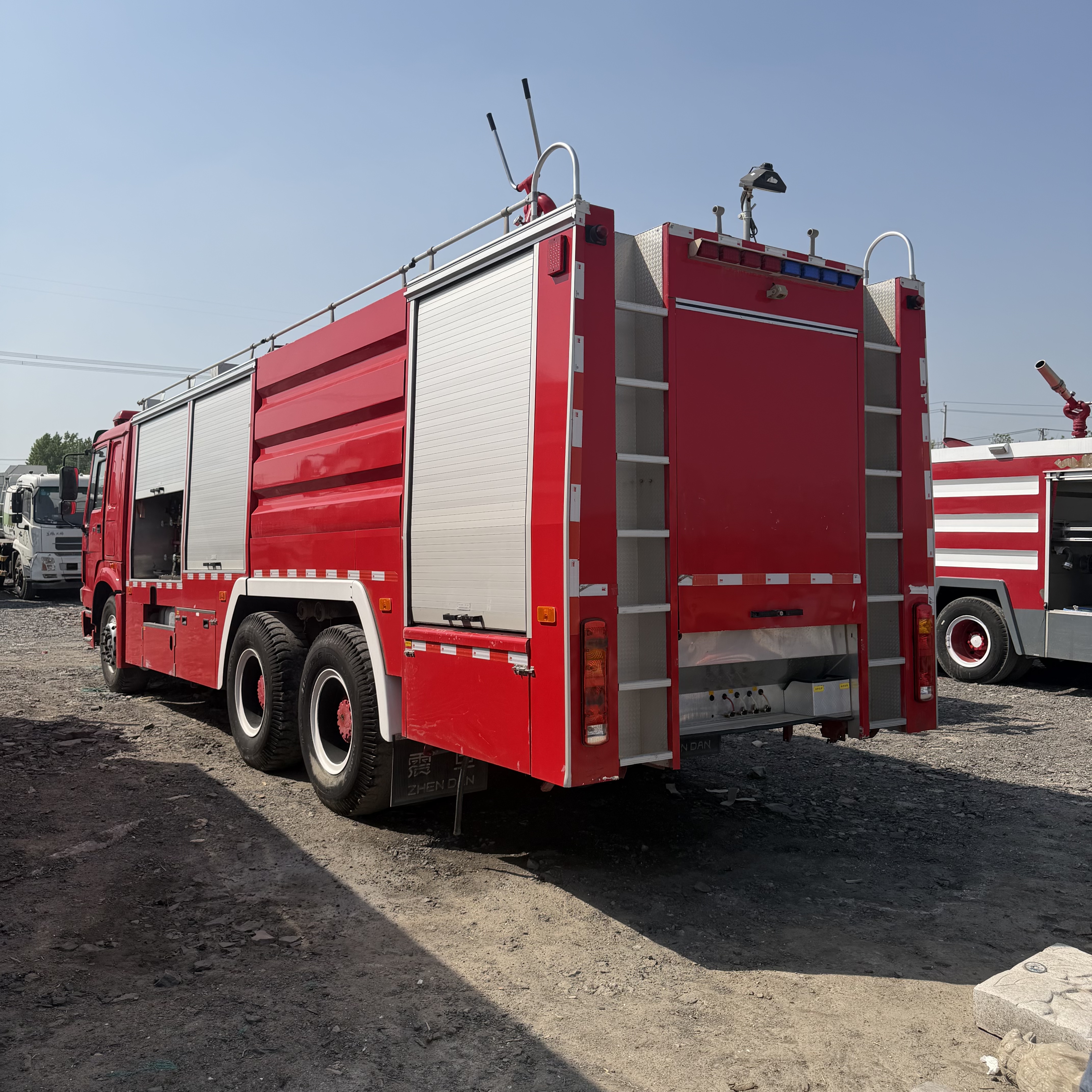 Fire Fighting Truck
