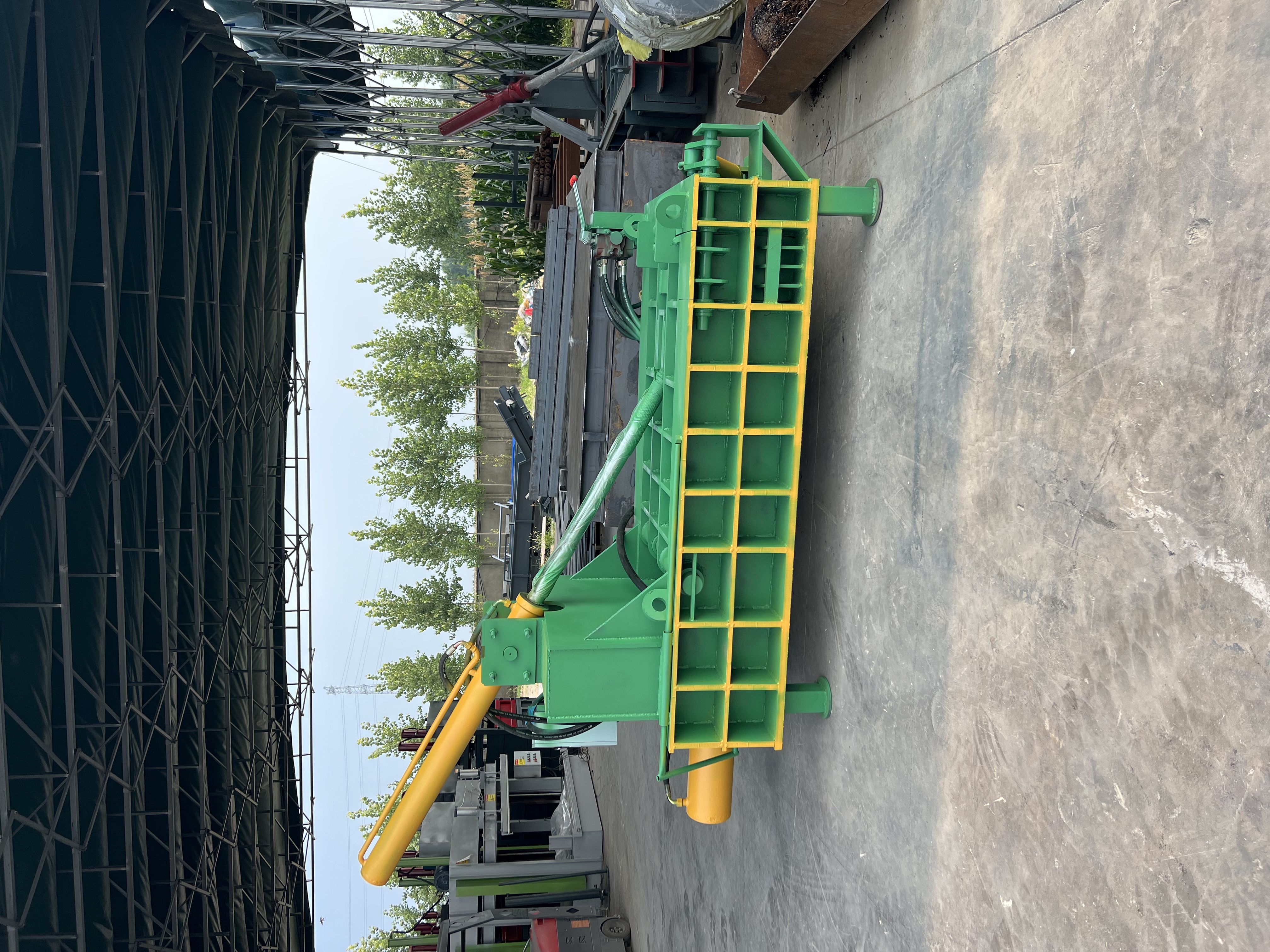 Metal Pressing Machine