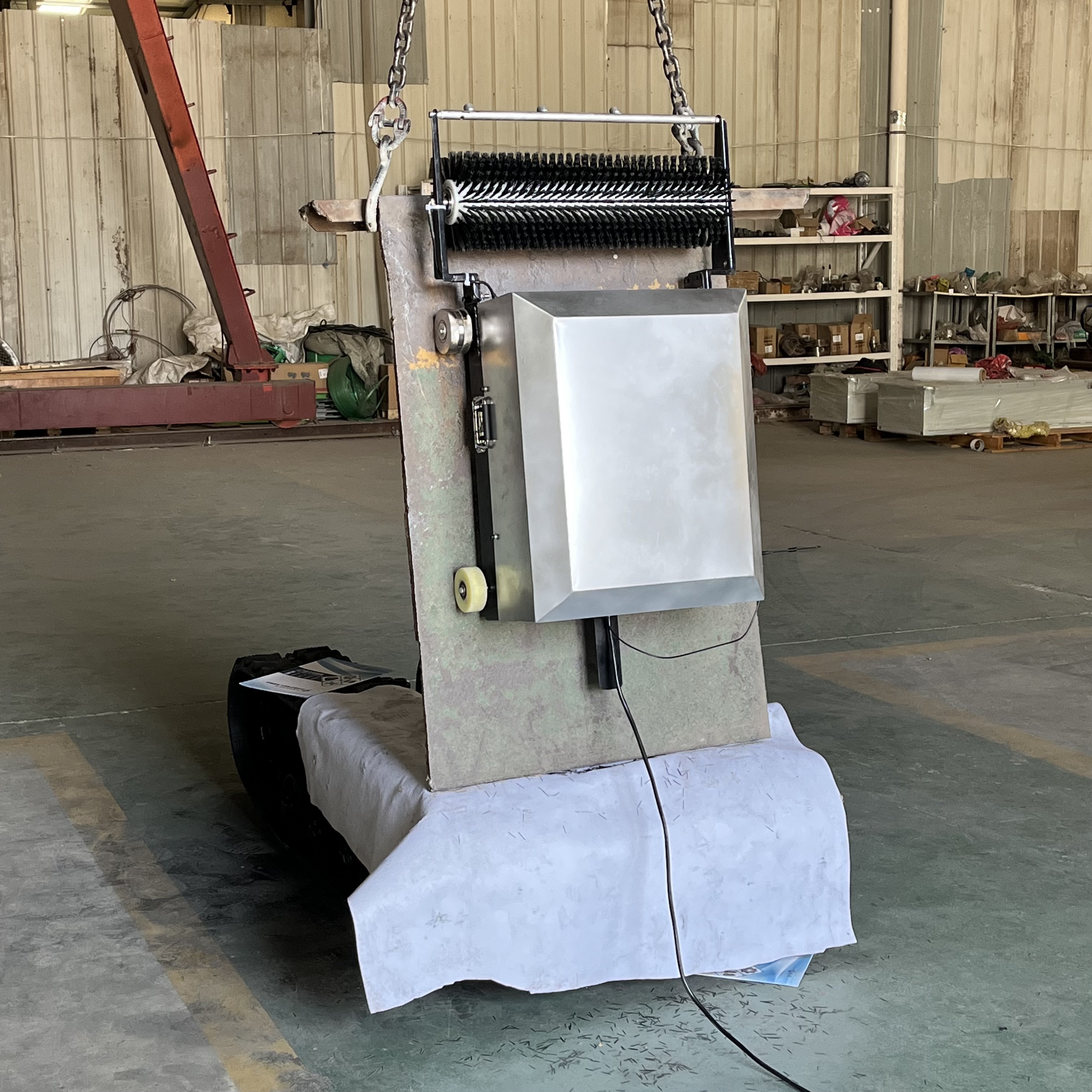 Wall-climbing Cleaning Robot