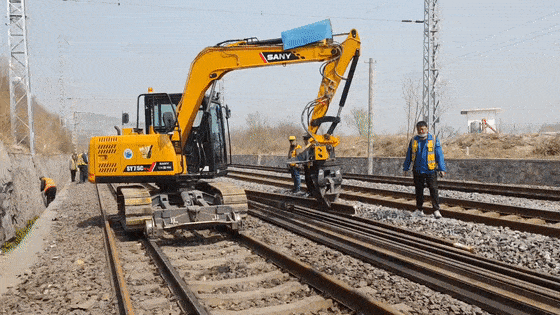 Excavator Sleeper Changer Hydraulic Sleeper Replacement Clamp 360° Rotating Fixture for Railway Maintenance