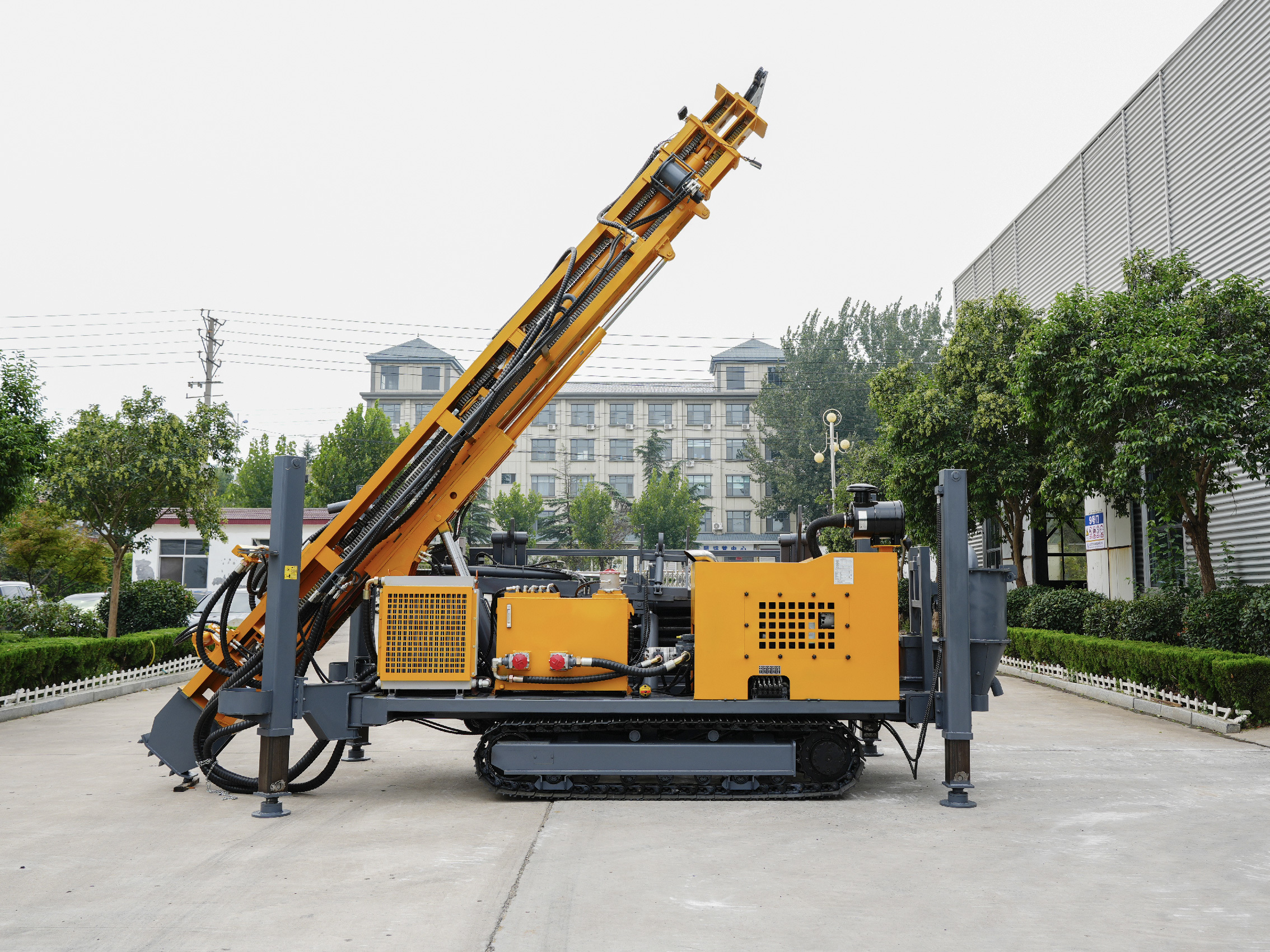 RC Reverse Circulation Drilling Rig Crawler Pneumatic Reverse Circulation Drilling Equipment for Geological Exploration