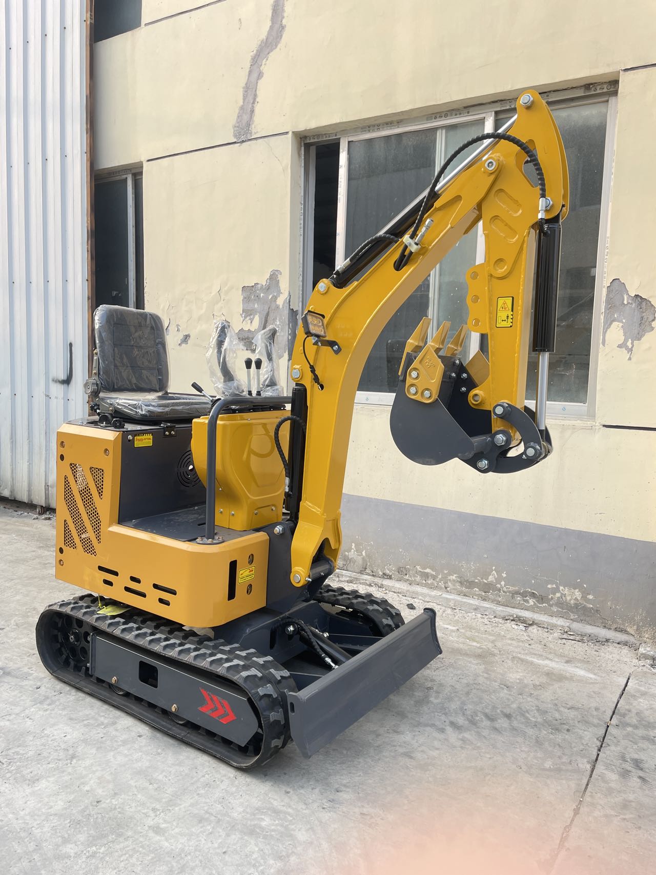 Model 12 Mini Crawler Excavator (Upgraded Version) Small Digger for Farm & Construction