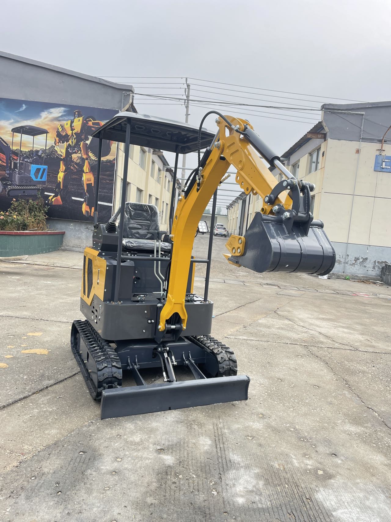 Model 18 Multi-functional Mini Crawler Excavator for Municipal Engineering