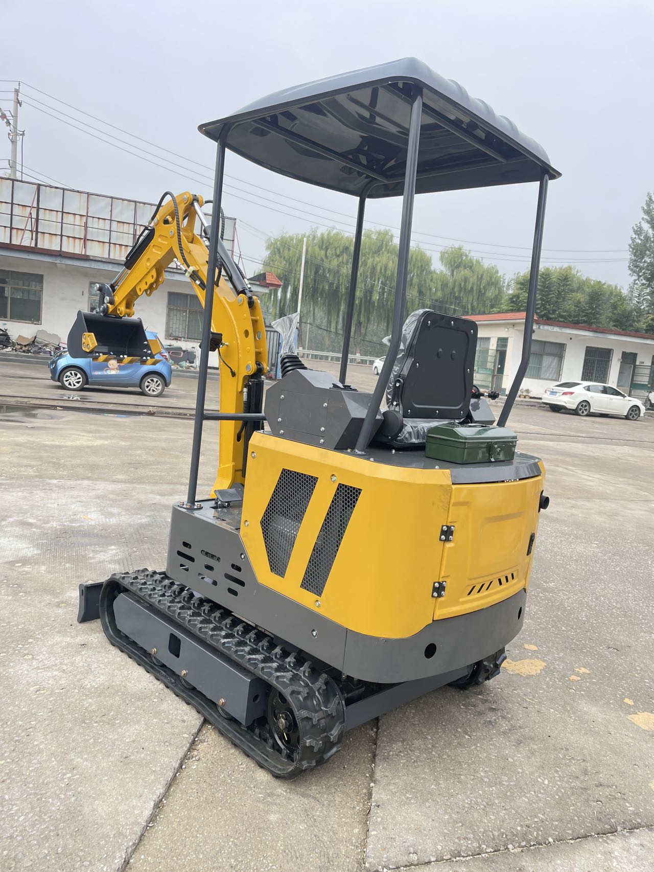 Model 18 Multi-functional Mini Crawler Excavator for Municipal Engineering