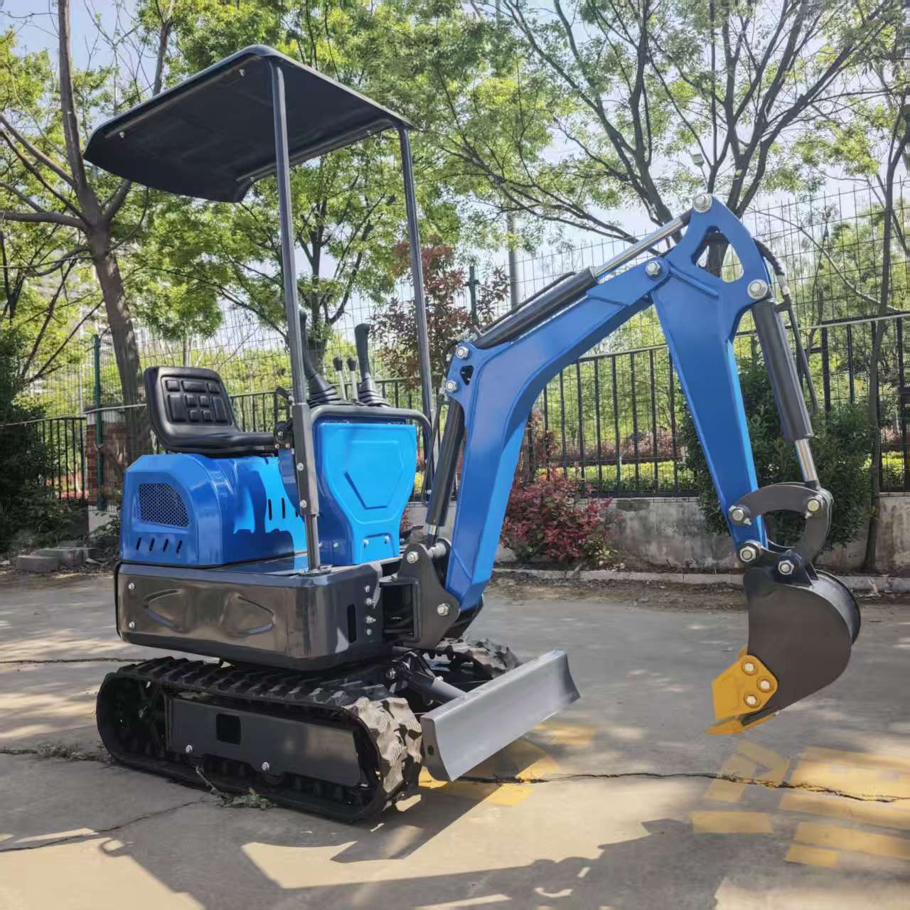 XN-10 Ultra-mini Crawler Excavator Small Digger for Farm Use
