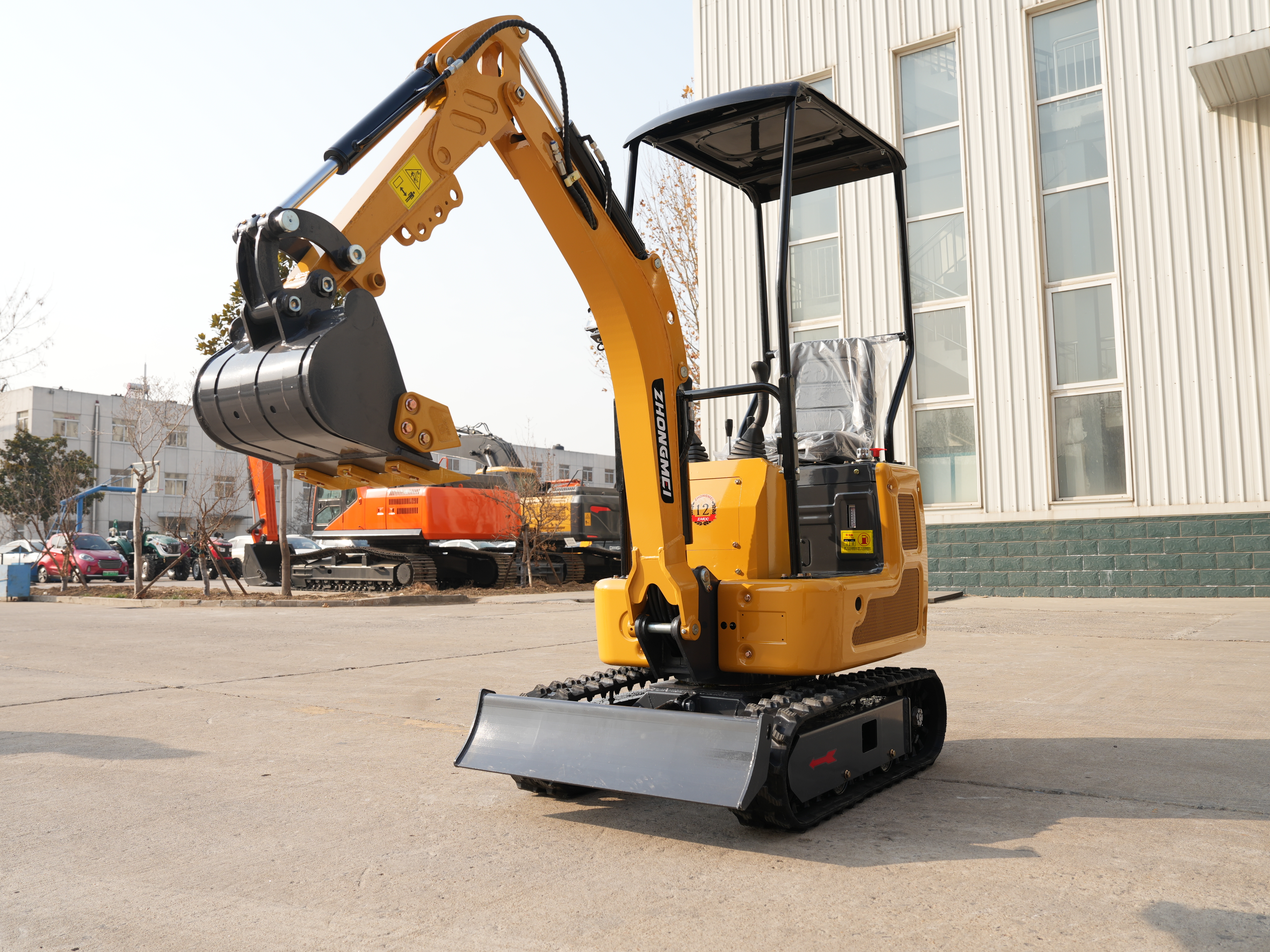 Crawler excavator, engineering micro excavator, demolition and crushing agricultural excavator, suitable for orchard and greenhouse construction