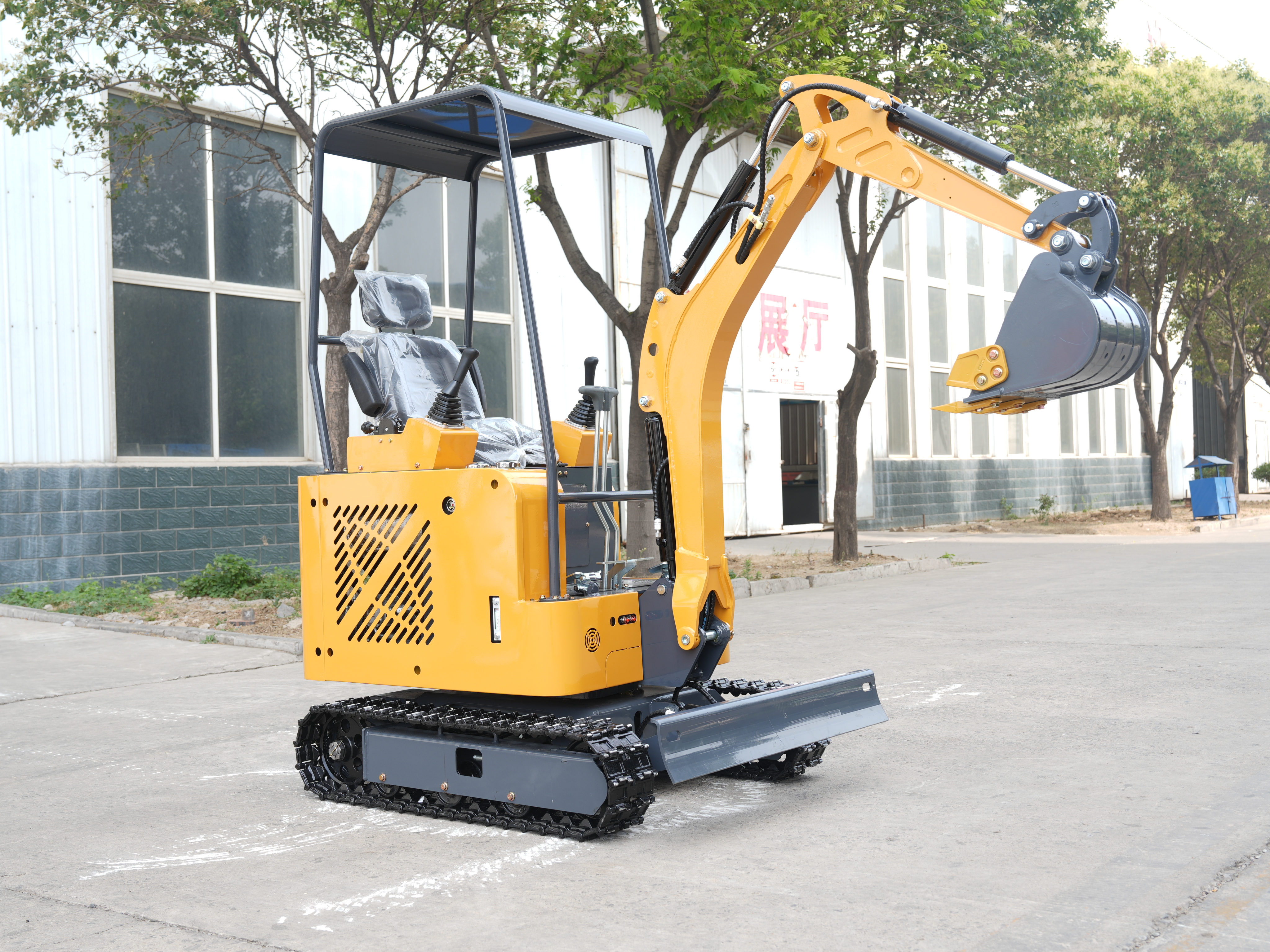 Crawler excavator, engineering micro excavator, demolition and crushing agricultural excavator, suitable for orchard and greenhouse construction