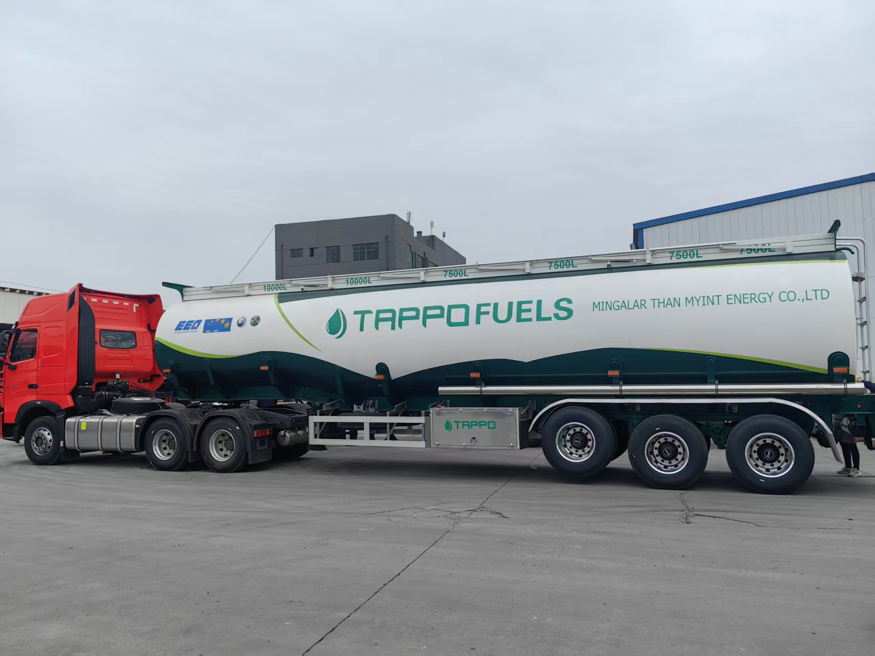 Shengrun brand tri-axle aluminum alloy liquid tank semi-trailer customized for overseas customers