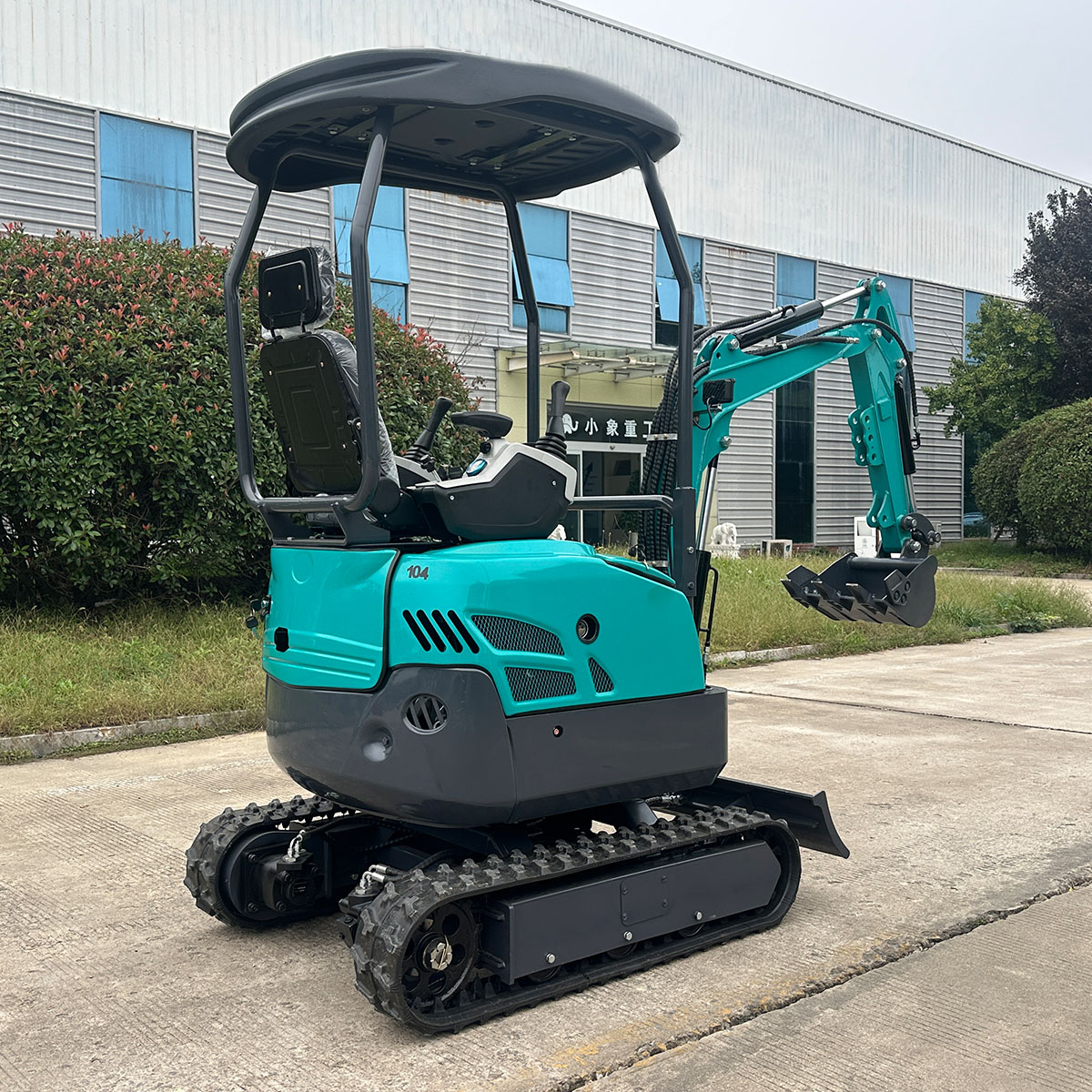 Mini Elephant ME17 Mini Excavator 1.7 Ton for Mountain Land Reclamation & Indoor Renovation Demolition