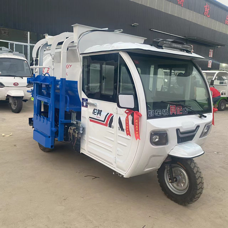 3-Wheeled Electric Water Tank Truck | Compact Sanitation Cleaning Vehicle