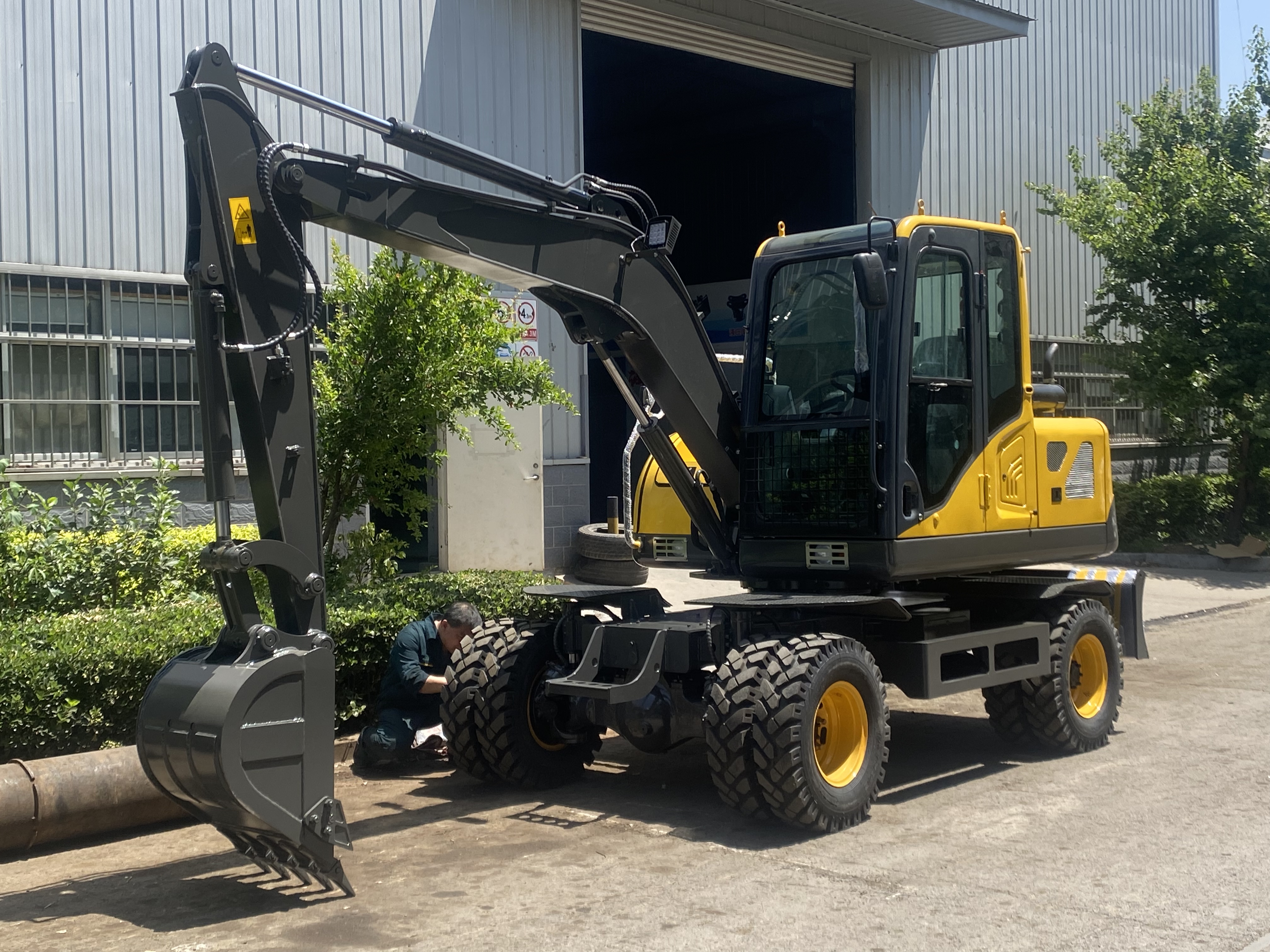 60 Wheel Excavator Heavy-Duty Large Hydraulic Wheel Excavator for Sale