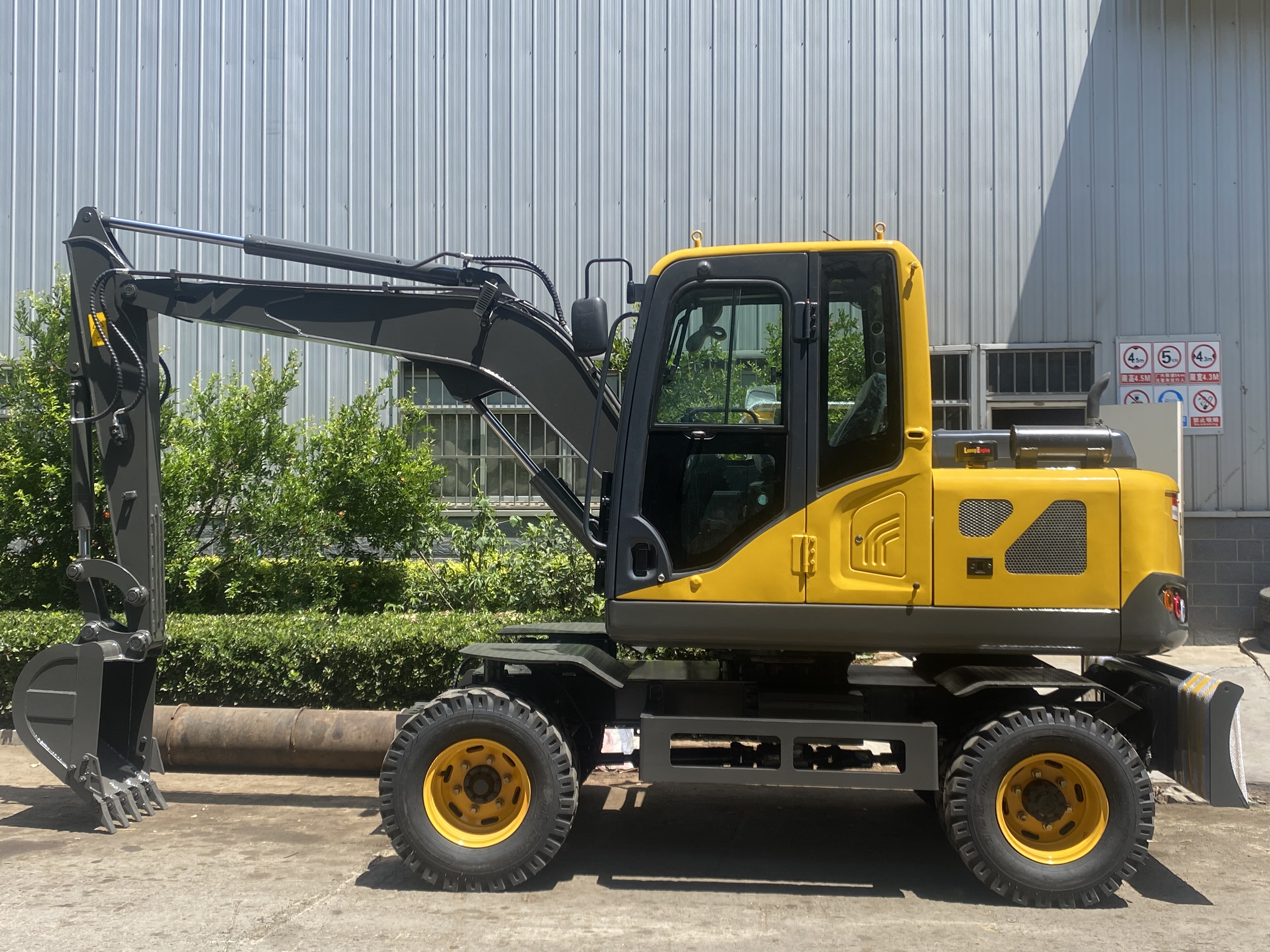 60 Wheel Excavator Heavy-Duty Large Hydraulic Wheel Excavator for Sale