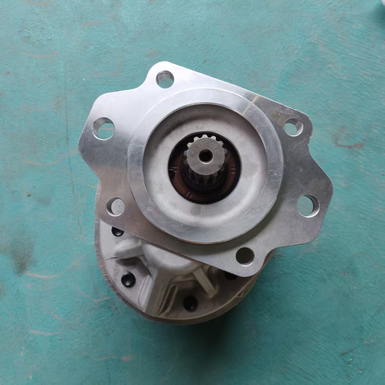 Transmission Pump Assembly for D85 Bulldozer 705-21-32051