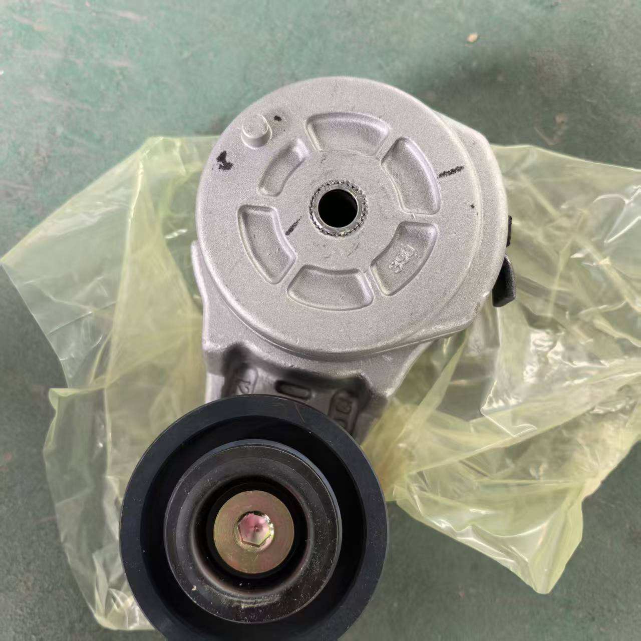 Thermostat D65 Bulldozer 6745-61-1111