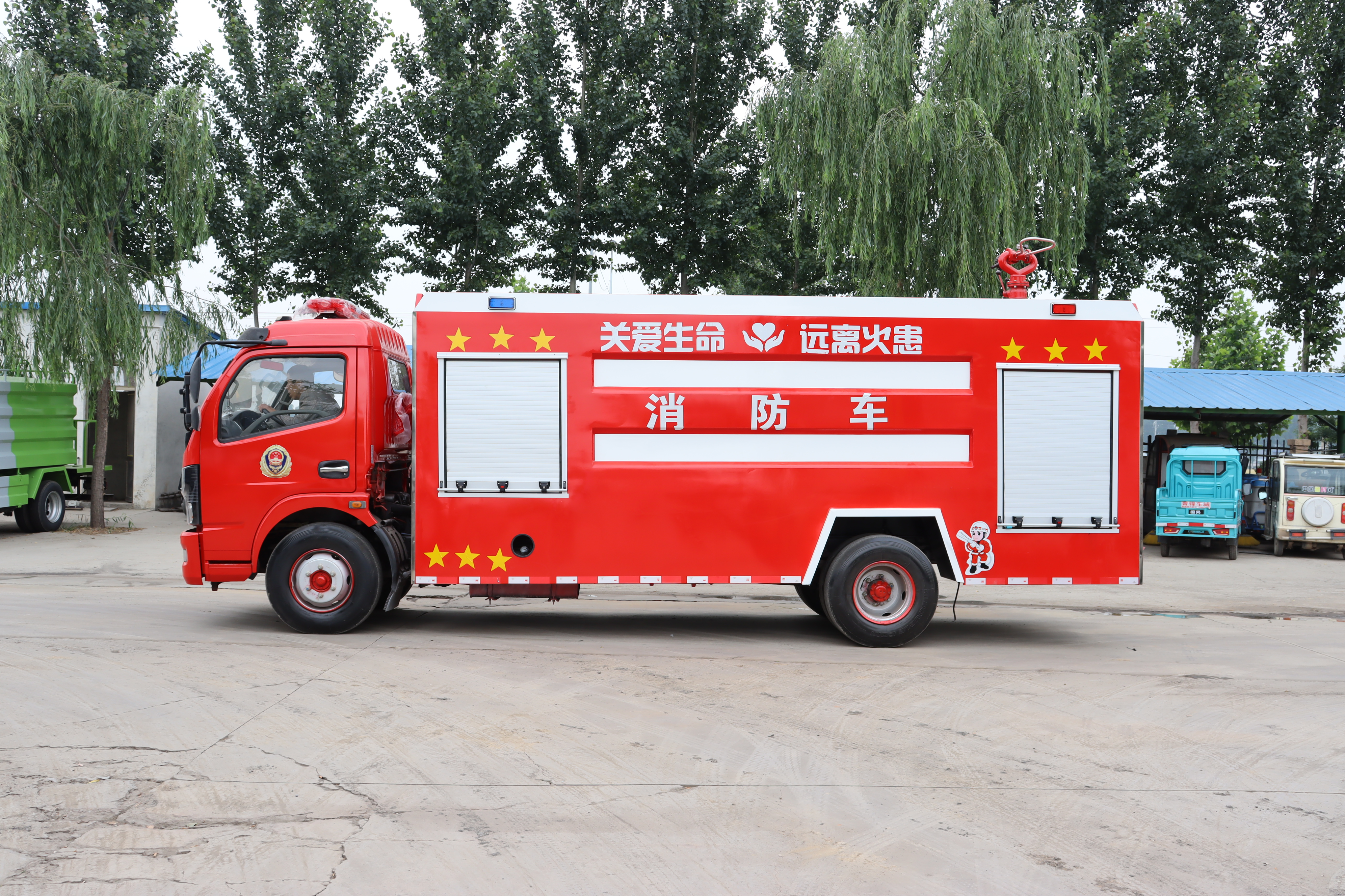 New Dongfeng 4x2 Diesel Pumper Fire Truck with High-Pressure Jet-Long Endurance Efficient for Municipal/Industrial Fire Rescue