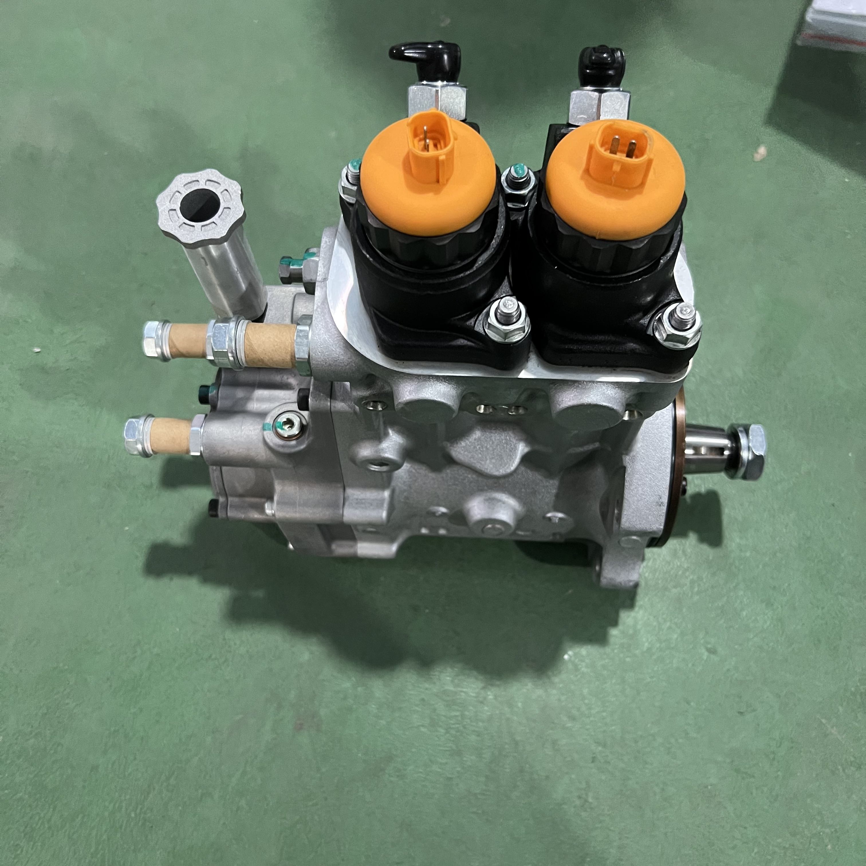 PC400 Excavator Fuel Supply Pump 6156-71-1112