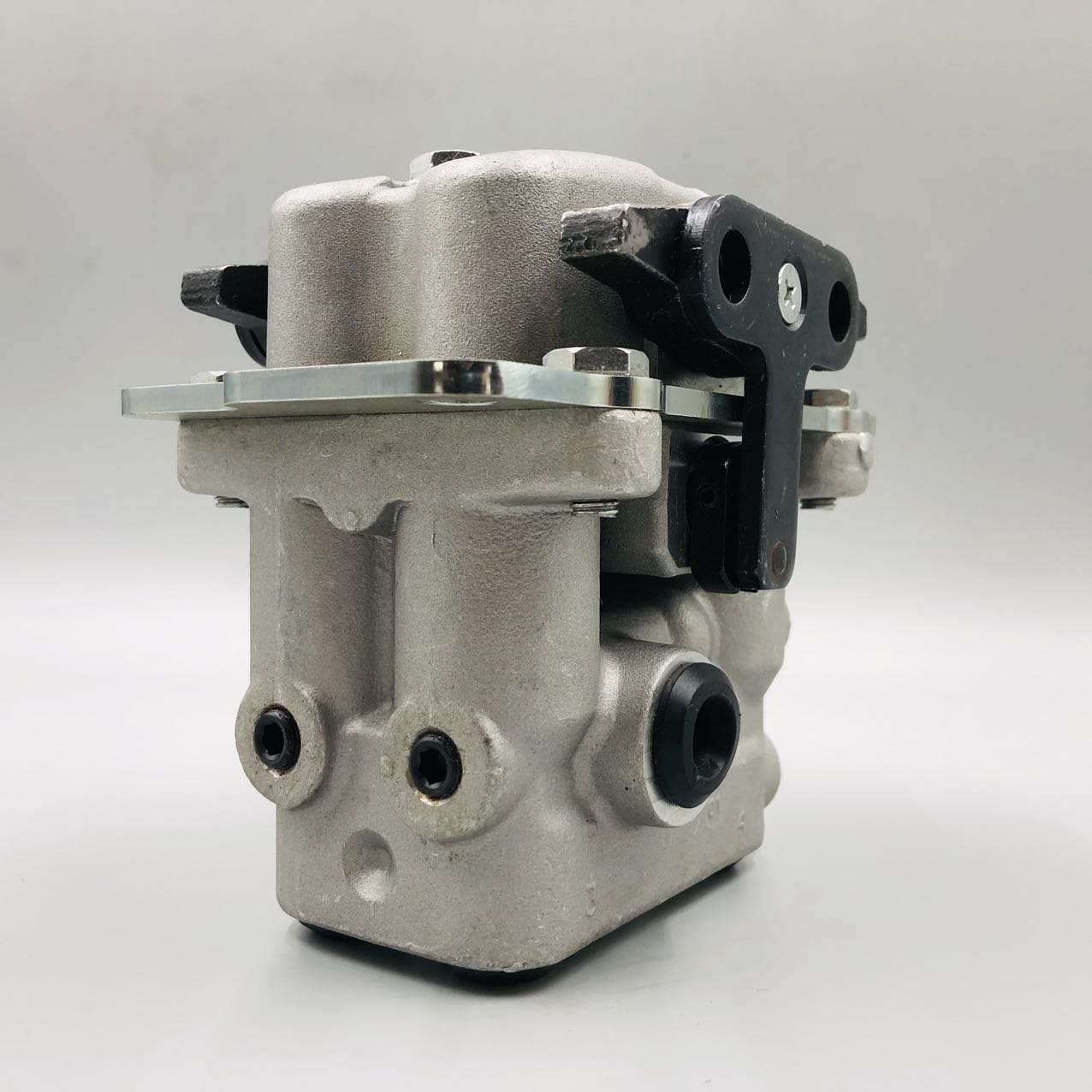 702-16-01682  Pilot Valve  PC1250 Excavator Spare Parts  Komatsu Excavator parts