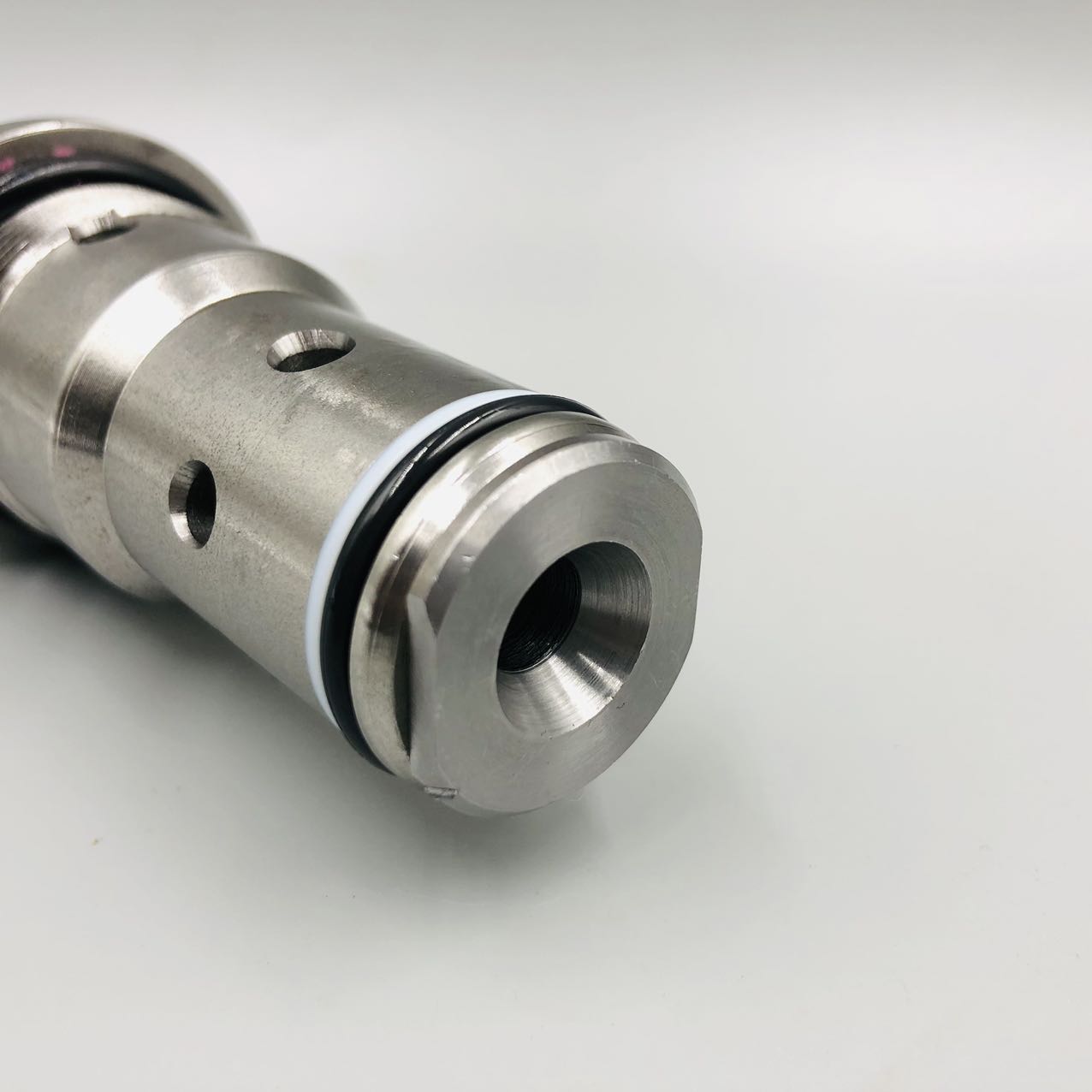 700-89-66000 RELIEF VALVE is suitable for Komatsu WA600-3 loader parts