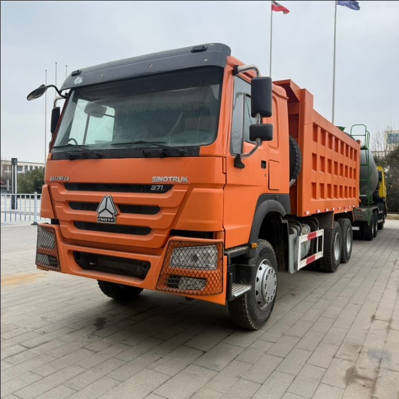 HOWO 371 Heavy-Duty Dump Truck