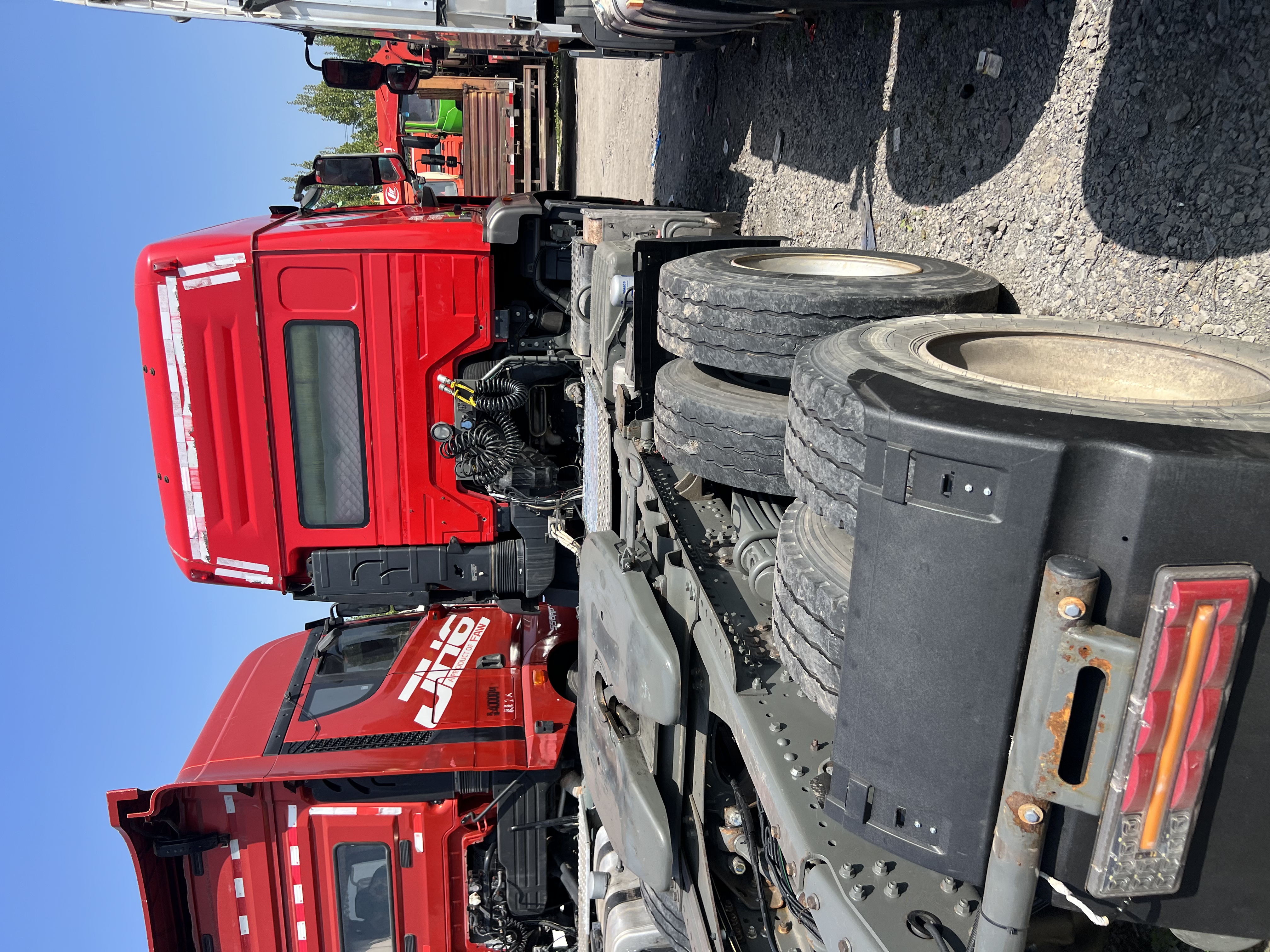 2021 February, Sinotruk Hohan, China V emission, German MAN engine, Sinotruk manual transmission, 460 HP.