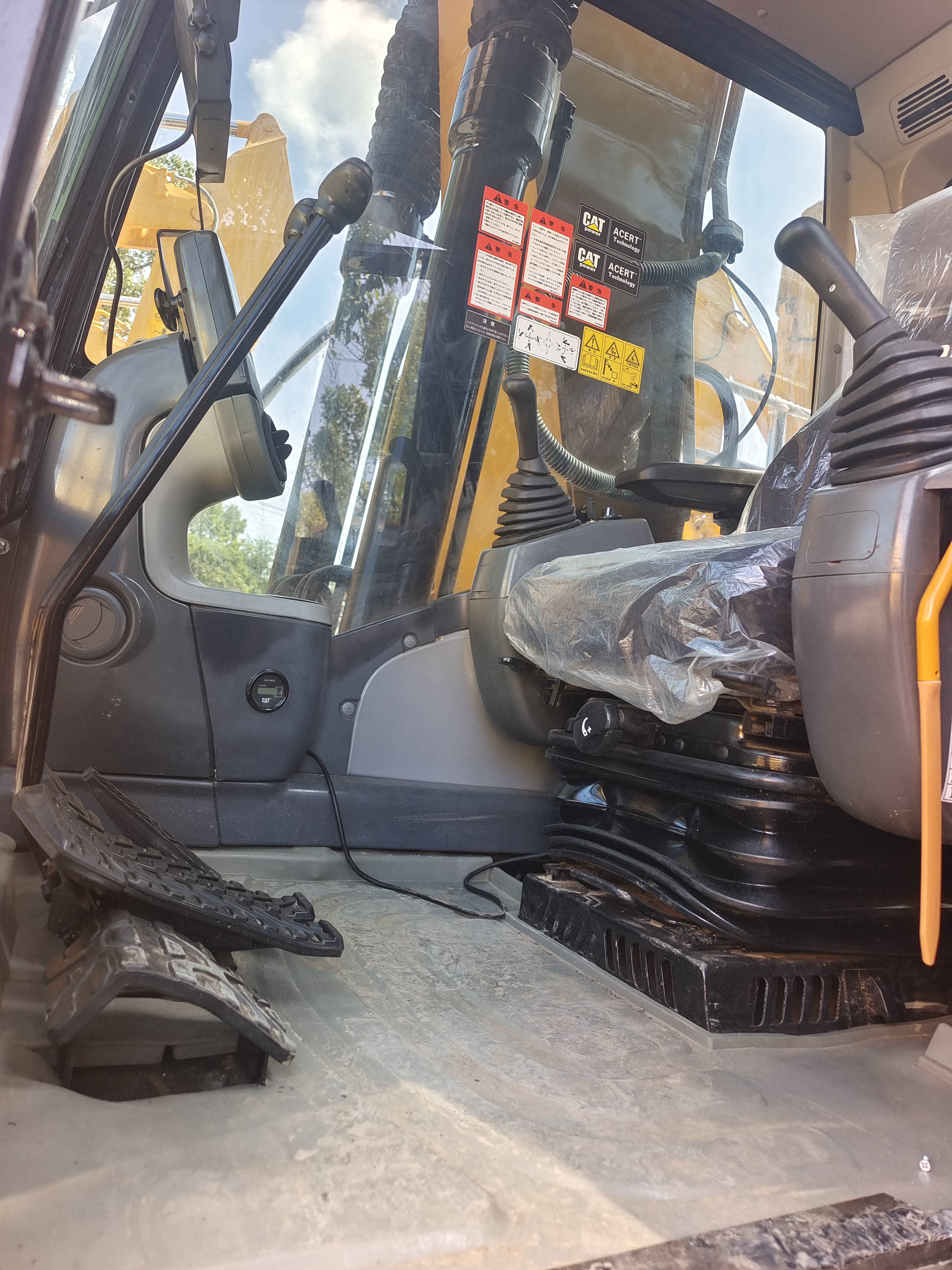 used caterpillar 320D 320DL 320D2 320D2L 320GC 320