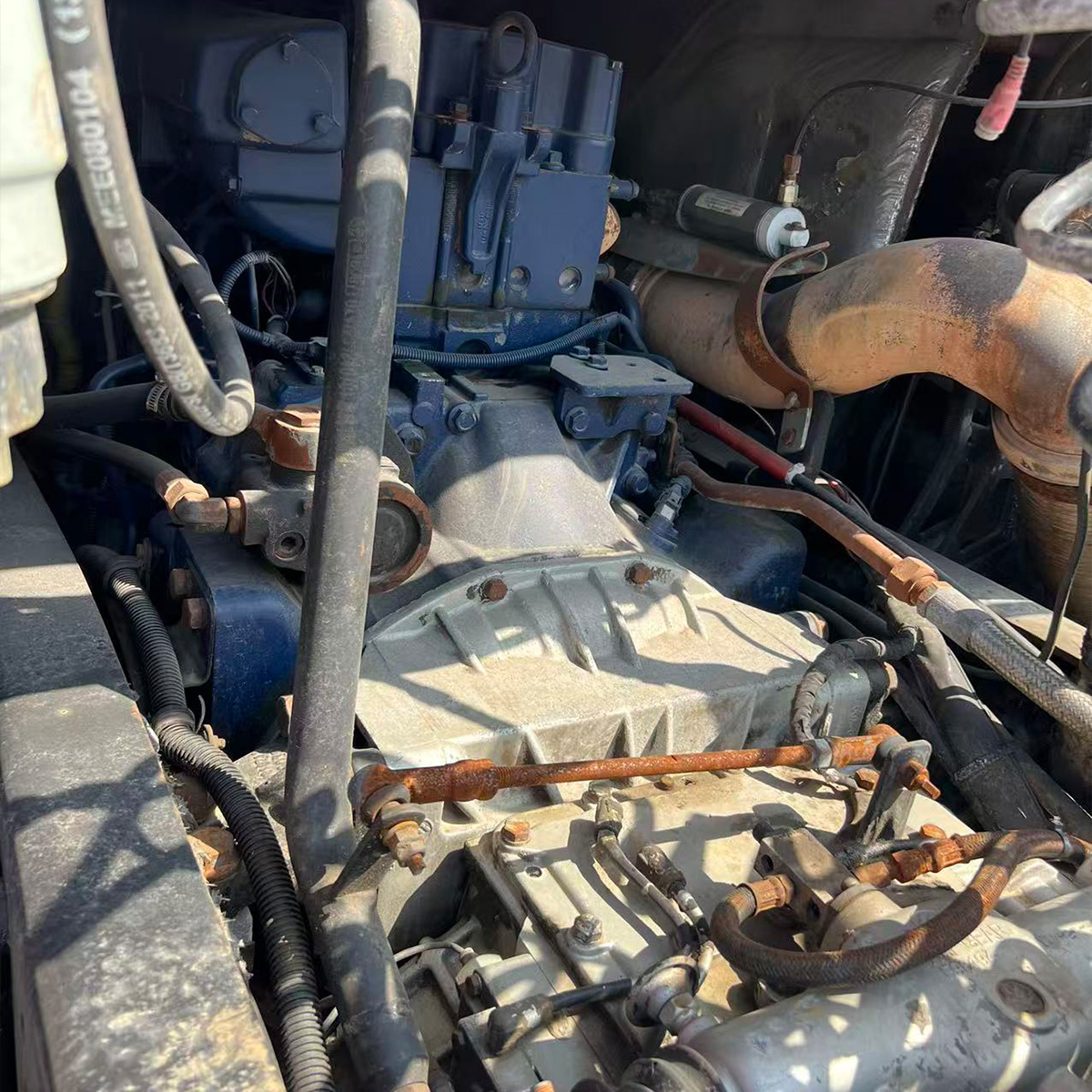 Used Shacman Delong X3000 Tractor Truck 550HP Weichai Engine Euro V Front 2 Rear 3 Leaf Springs