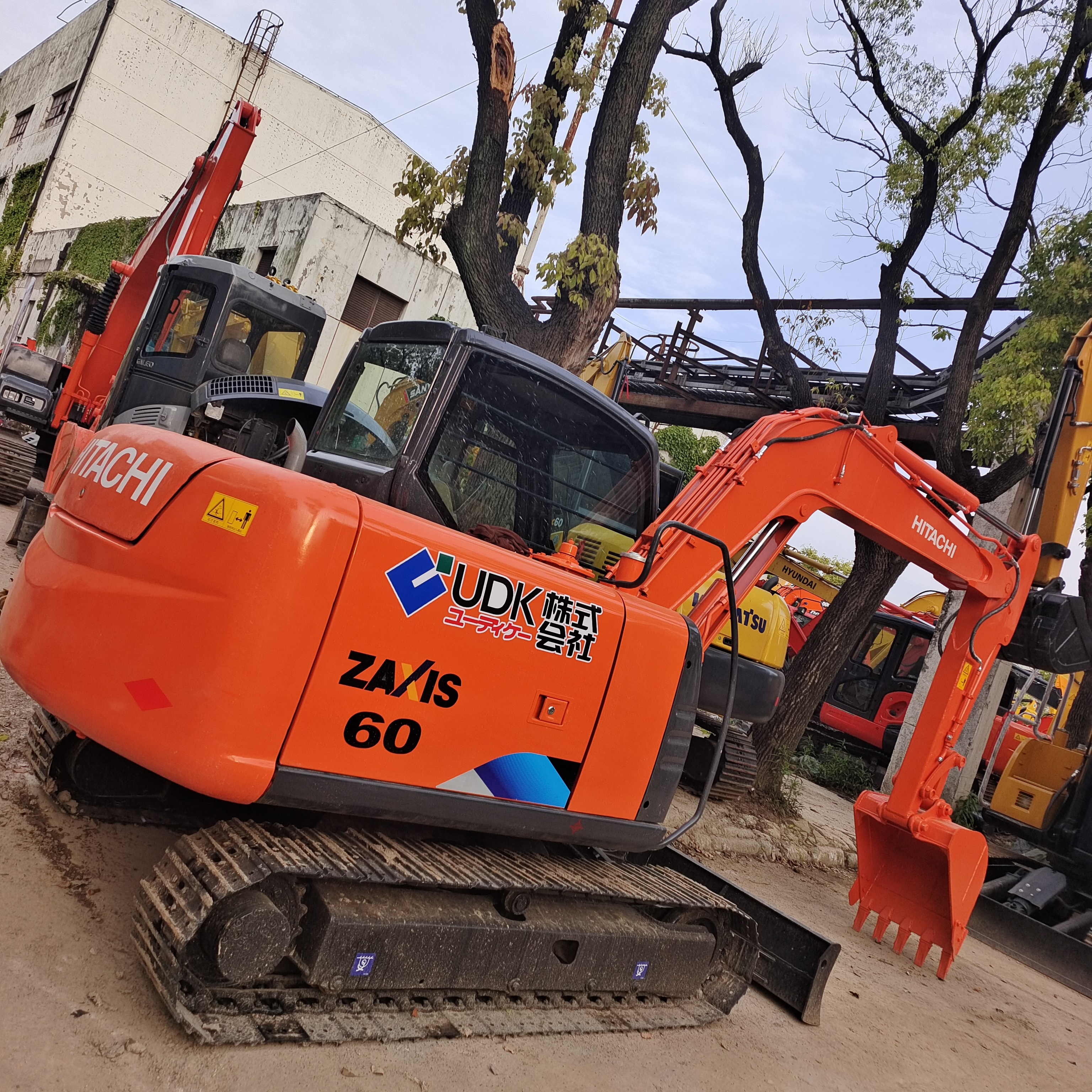 HITACHI ZAXLS60 USED EXCAVATOR