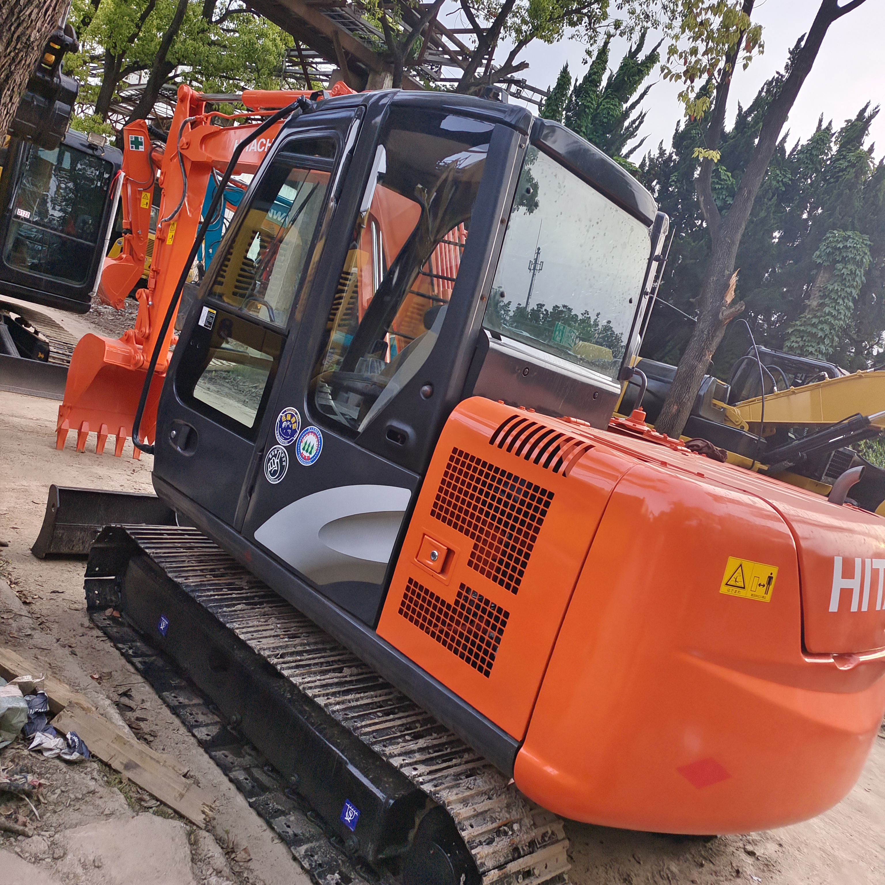 HITACHI ZAXLS60 USED EXCAVATOR