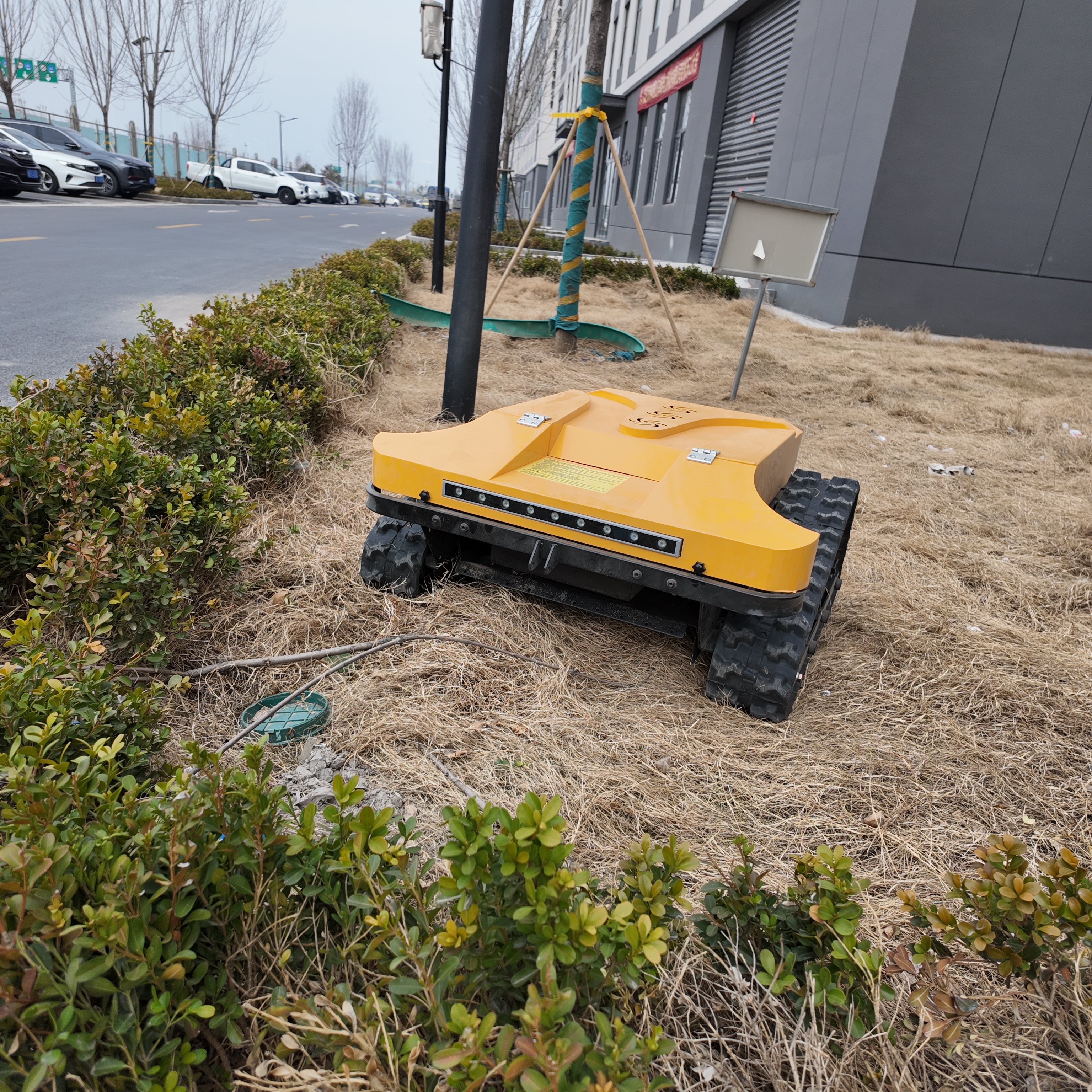 YM-550D Brushless Motor Lawn Mower | High Efficiency & Low Noise