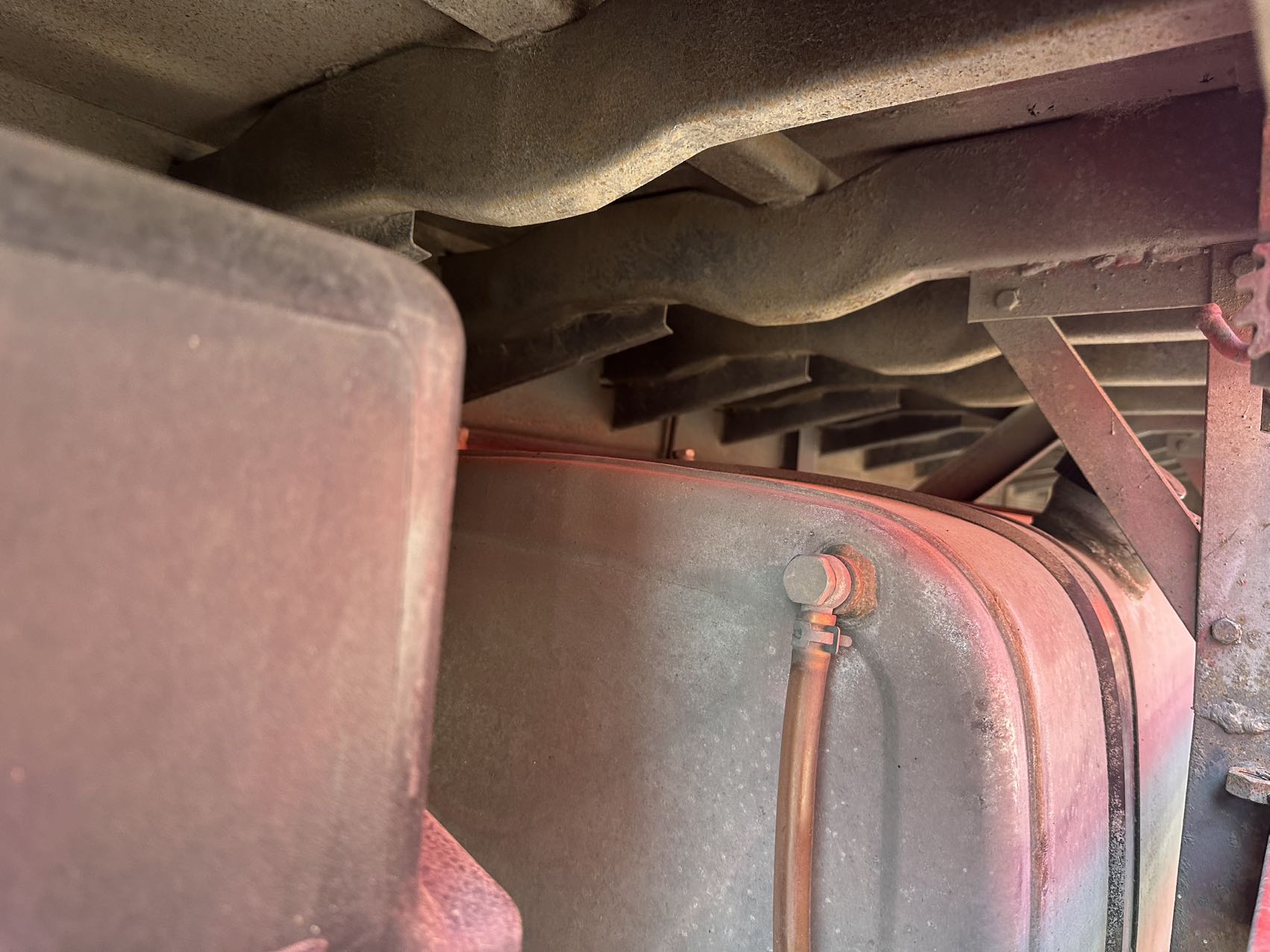 9.6m High Bar 6×2 Truck, 320HP Manual Transmission, National VI Navigator Edition, Full Configuration