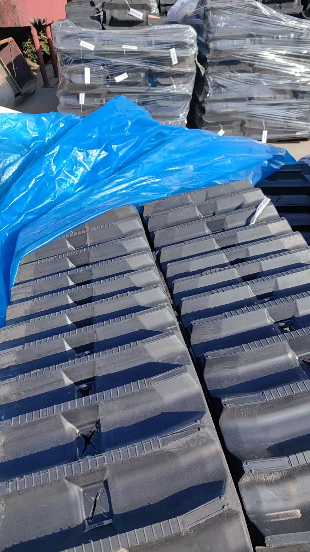 Rubber Tracks for Excavators & Mini Construction Machinery Wear-Resistant Customizable