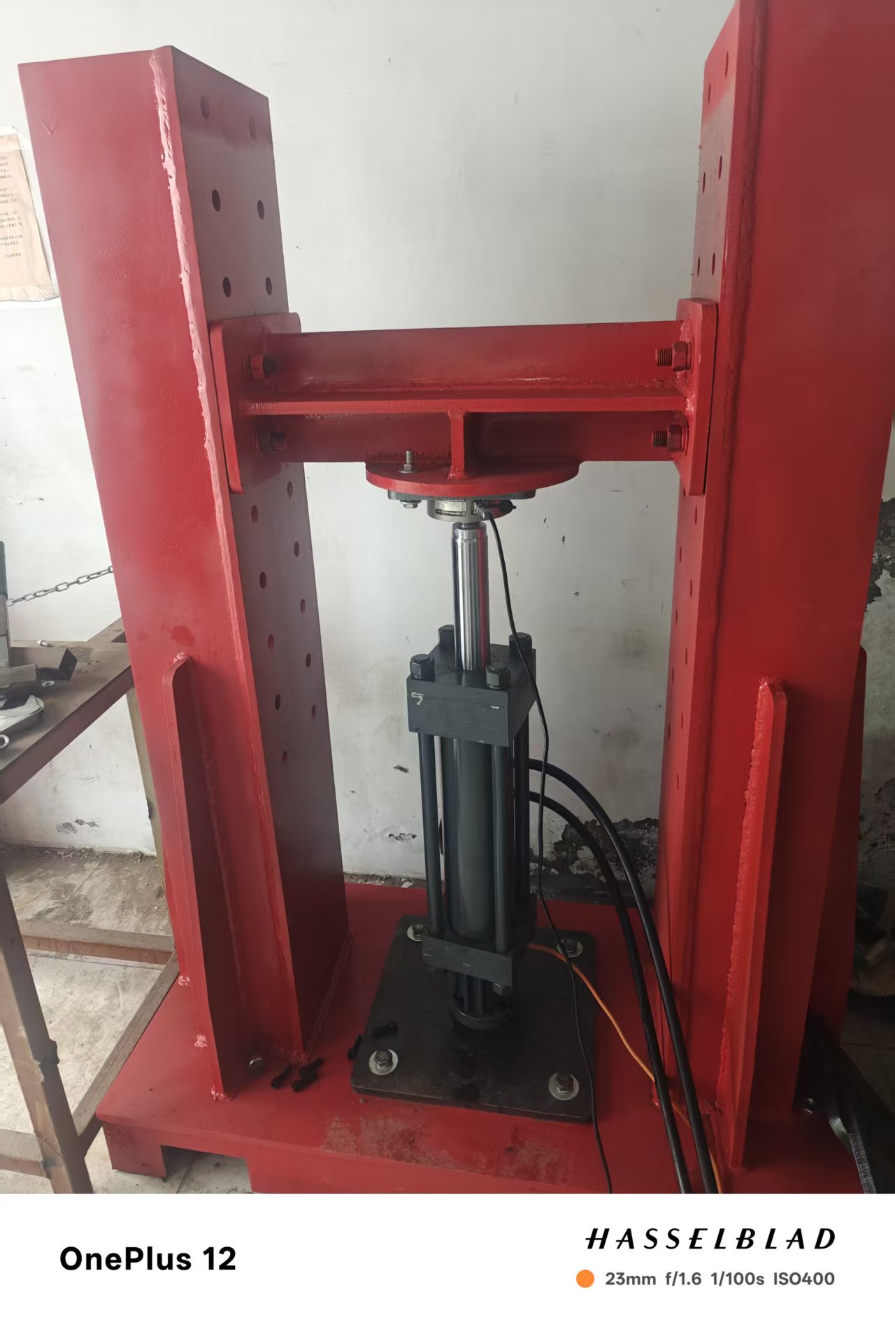 Dual-Channel Servo Hydraulic Loading Test Bench Electro-hydraulic Servo Pressure & Displacement Dual-control Mechanical Testing Equipment