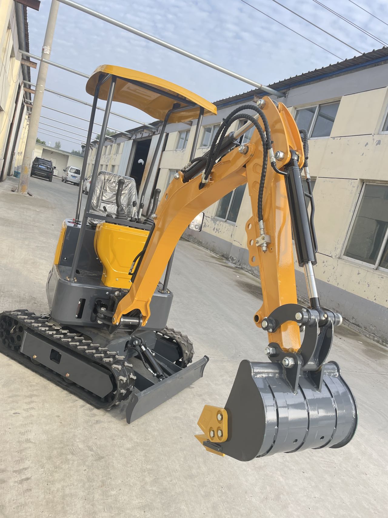 Model 15 Multi-functional Mini Crawler Excavator for Farm & Construction